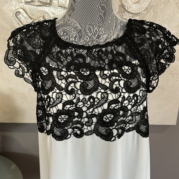 Venus Black Lace Overlay Dress Size 12 - Picture 4 of 16